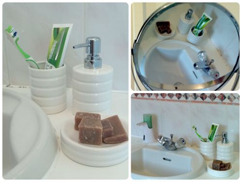 Bathroom Makeover on a Budget o