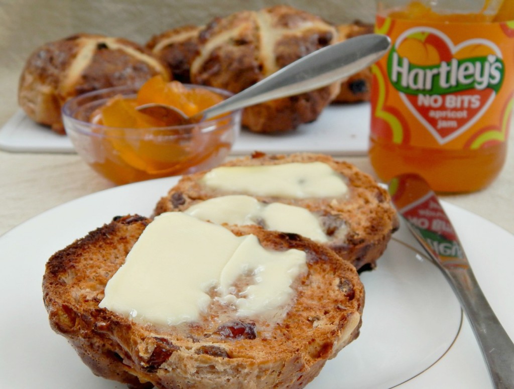 Baking with Hartley’s - Easter Favourites – Hot cross buns