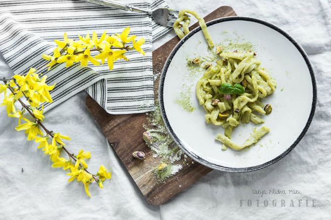 Homemade Lemon-Matcha Pasta with Pistachios