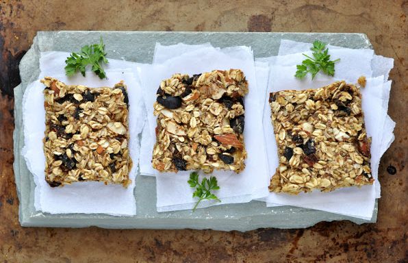 Oat Bars with Olives and Sun Dried Tomatoes