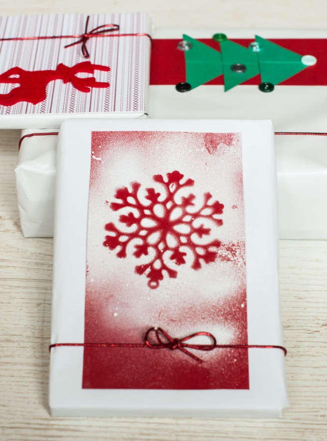 It's Beginning To Look A Lot Like Christmas – DIY Christmas – a selection of lovely festive crafts which will make your home ready for the season. 