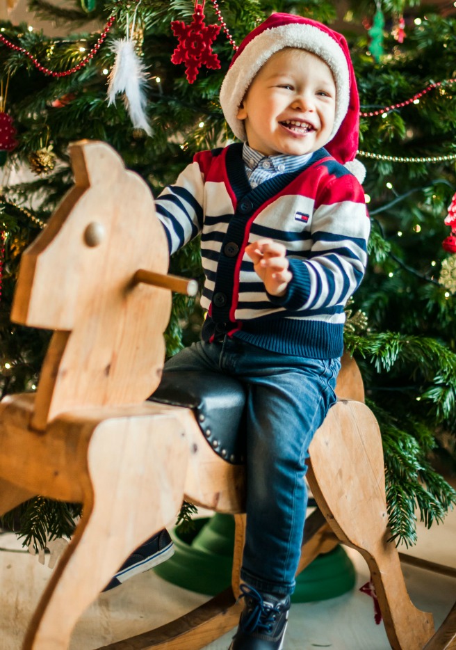 7. Baby #ootd – Feeling Festive