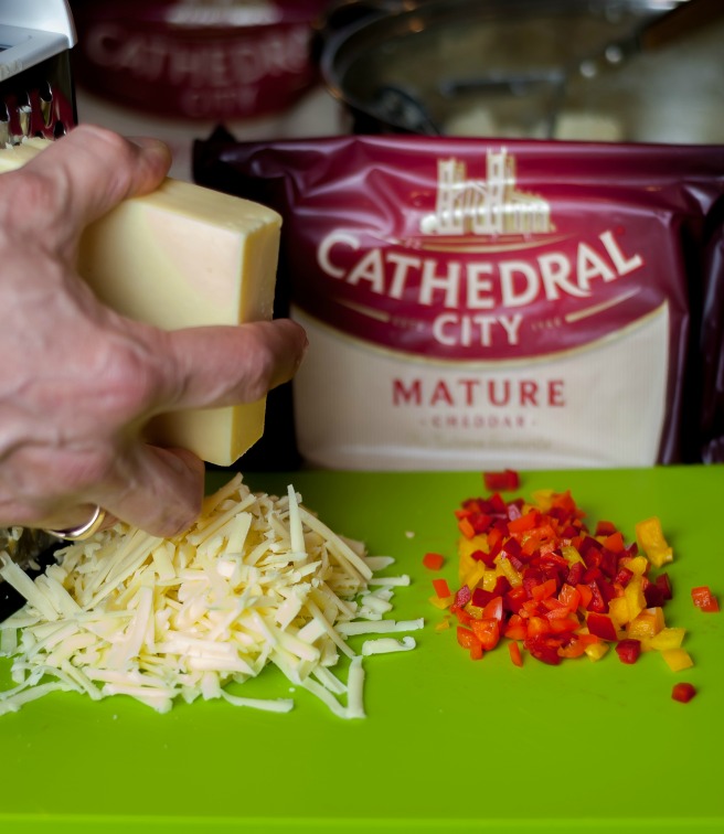 Who doesn’t love cheese? Everything is better with cheese, am I right? Well, if you think so this cheese stuffed potato fritters will be perfect for you. Super tasty, extremely crunchy on the outside, soft inside with a chunk of melted cheesy goodness…. perfection for any cheese lover!