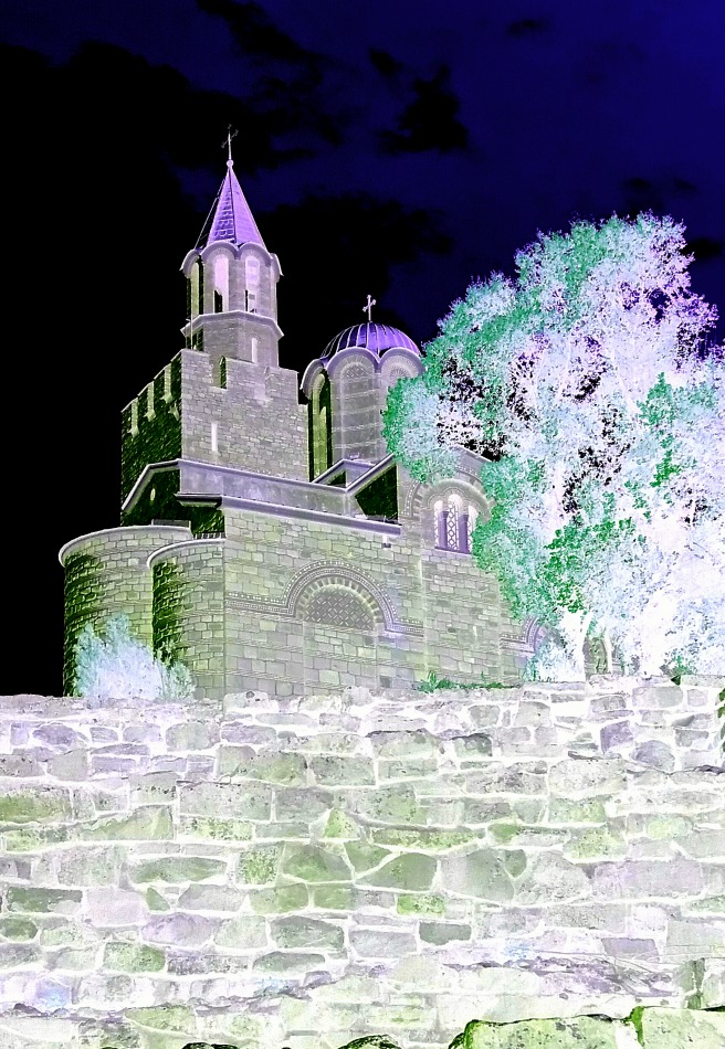 Bulgaria 1o1 - Expat journal from real life in rural Bulgaria... It’s been two months since we moved to Bulgaria. A steep learning curve is being climbed but I have to admit, despite all that’s weird and different here, we are loving it!
