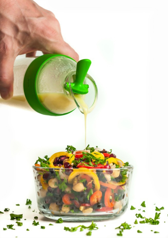 chickpeas-pomegranate-salad-with-lime-dressing