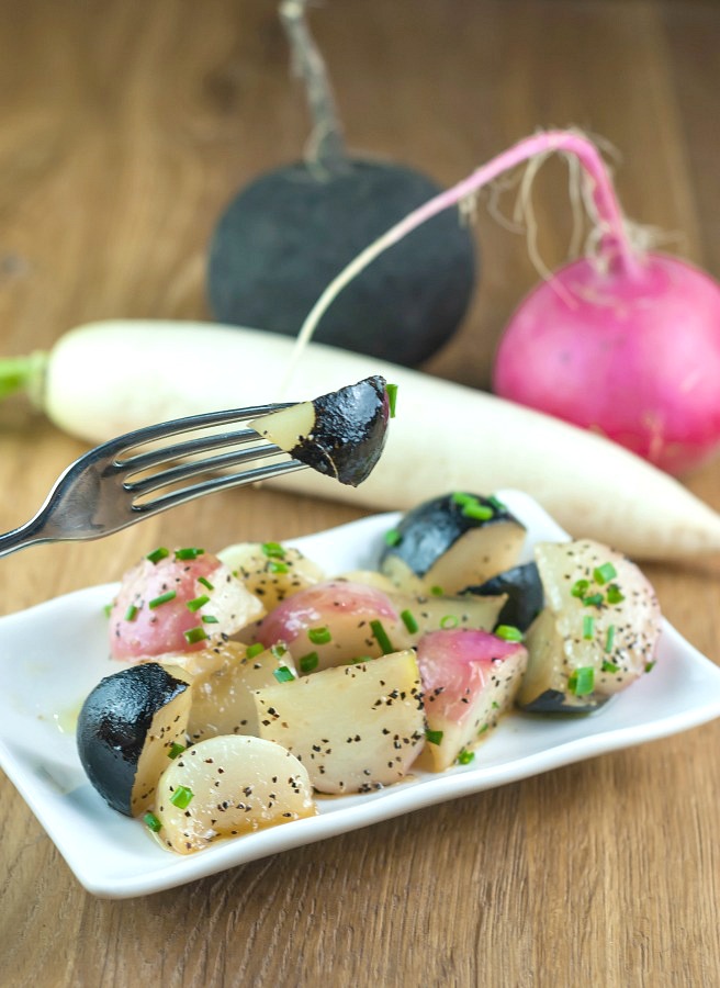 Soft, sweet and buttery with a spicy finish, this recipe for honey & pepper braised radishes will make a wonderful starter, side dish or even a main dish for any vegetable lovers out there.