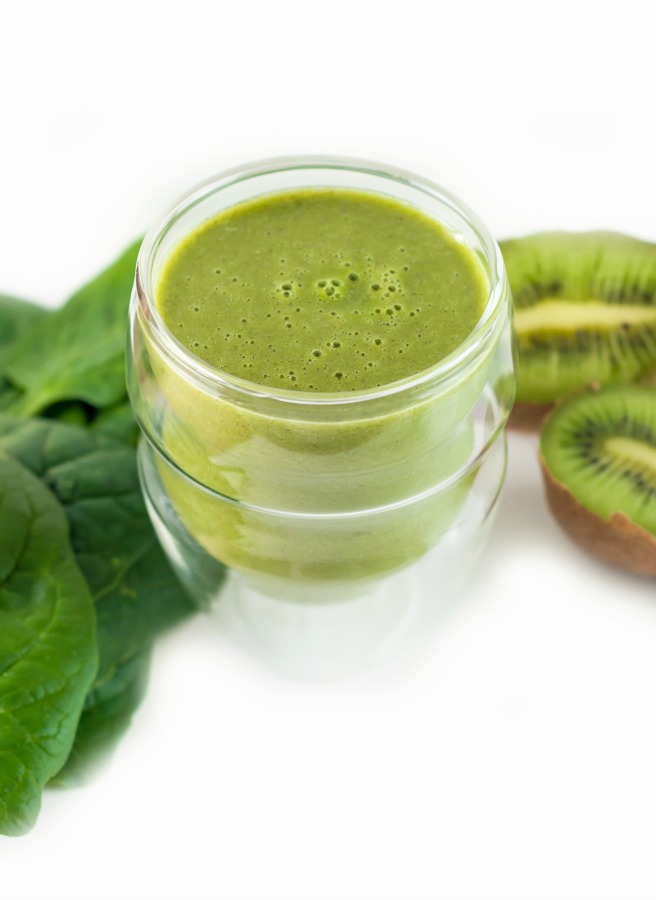 This super green, high protein morning smoothie is packed with goodness, which will allow you to really kick start your day.