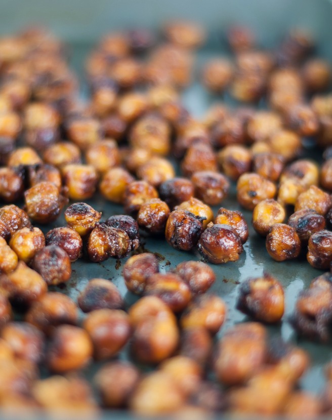High protein, crunchy and super tasty these Honey & Mustard Roasted Chickpeas make for a perfect healthy snack. Chickpeas are a nutrient-dense food, which provide a rich content for protein, dietary fibre and minerals, especially iron. They have been associated with a number of possible health benefits for different medical conditions but for me there is one main reason to eat them… the taste… I love chickpeas, they are perfect as a main meal such as falafels, as an addition to soups or salads and of course as shown here, as a healthy snack.