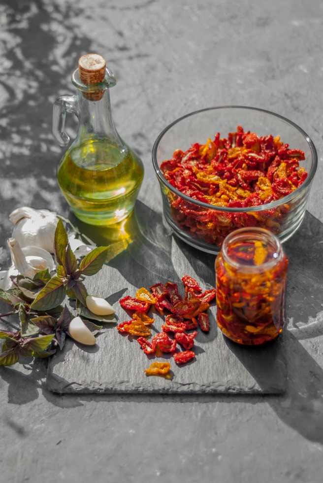 With a super intense tomato flavour and just a hint of basil and garlic, these sun dried tomatoes are the perfect addition to bring back summertime memories during those long cold winter days.