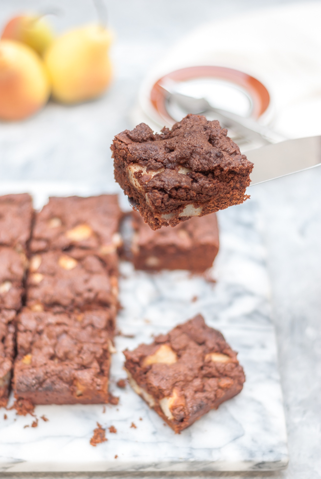 The perfect fusion between a brownie and a cake – crisp, crumbly outside meets moist, yet fudgy and gooey middle; deep rich chocolate meets sweet aromatic pear… a match made in heaven!